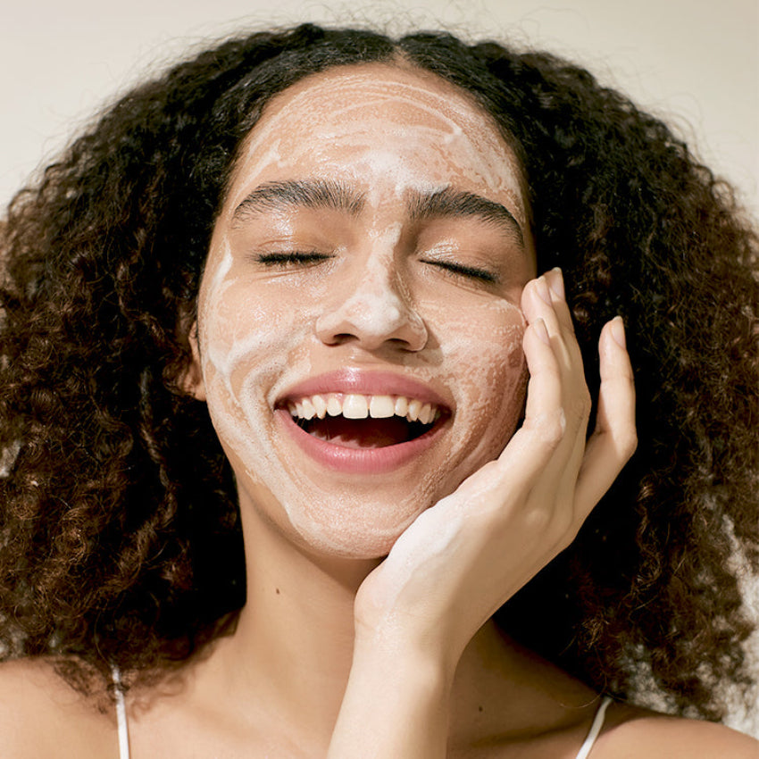 iUNIK Calendula Balancing Foam Gel Cleanser