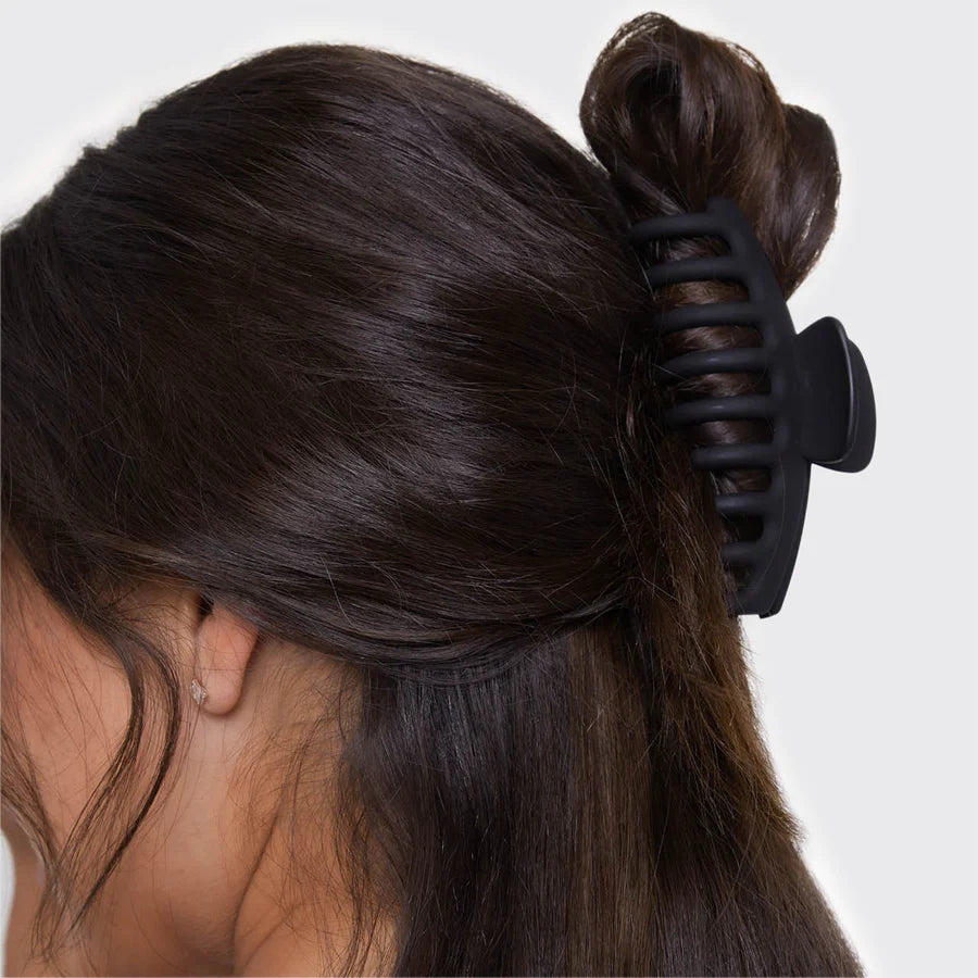 kitsch Recycled Plastic Oversized Matte Claw Clips