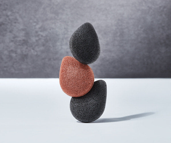Purito Bamboo Charcoal Konjac Sponge Beauty Purito
